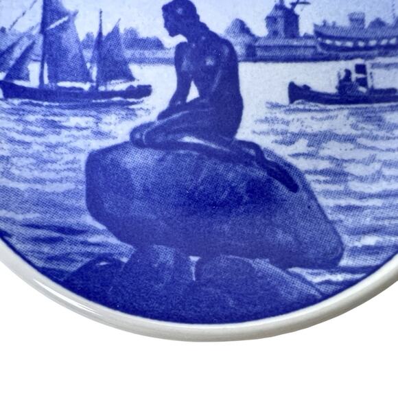 Porcelain Wall Art Royal Copenhagen Mini Plate Langelinie Blue Display 3.25 Inch - Picture 4 of 10